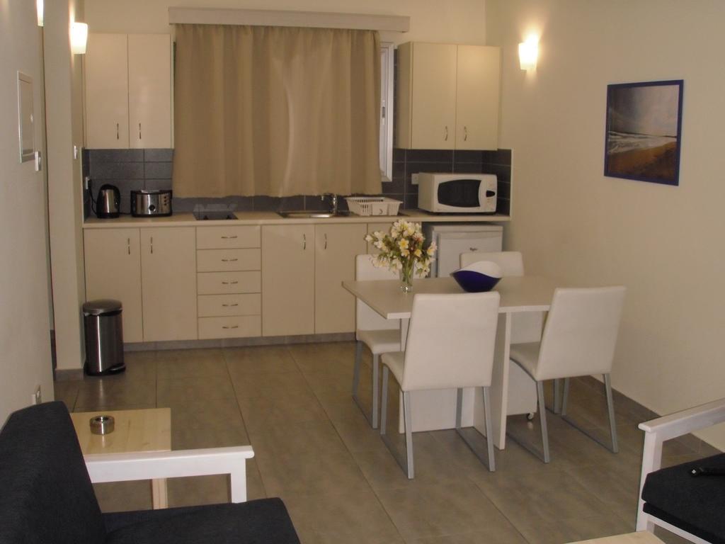 Aparthotel Eligonia