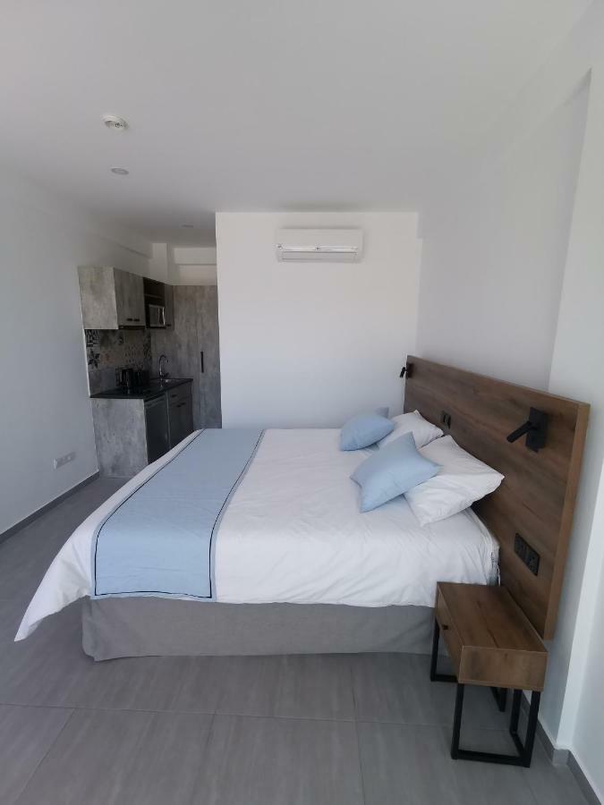 Shalos Apartment