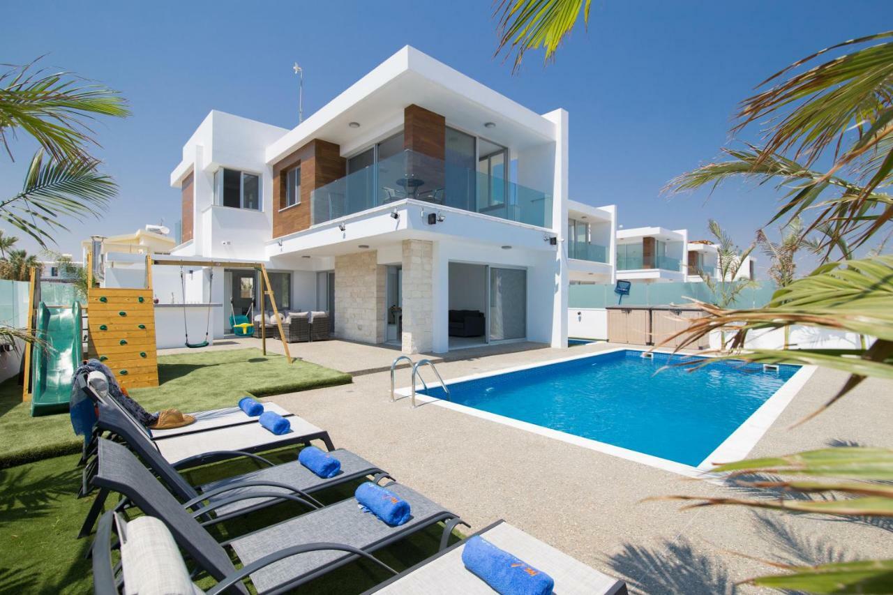 Lynn Boutique Beachfront Ayia Napa