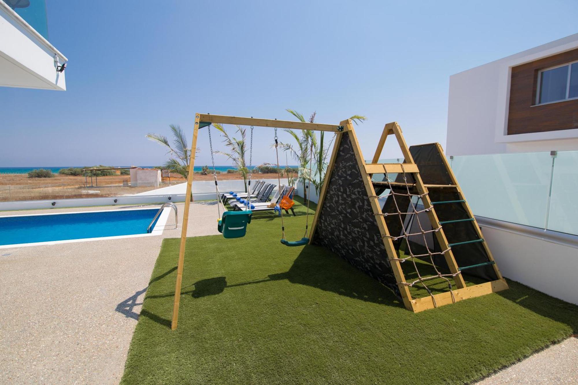 Lynn Boutique Beachfront