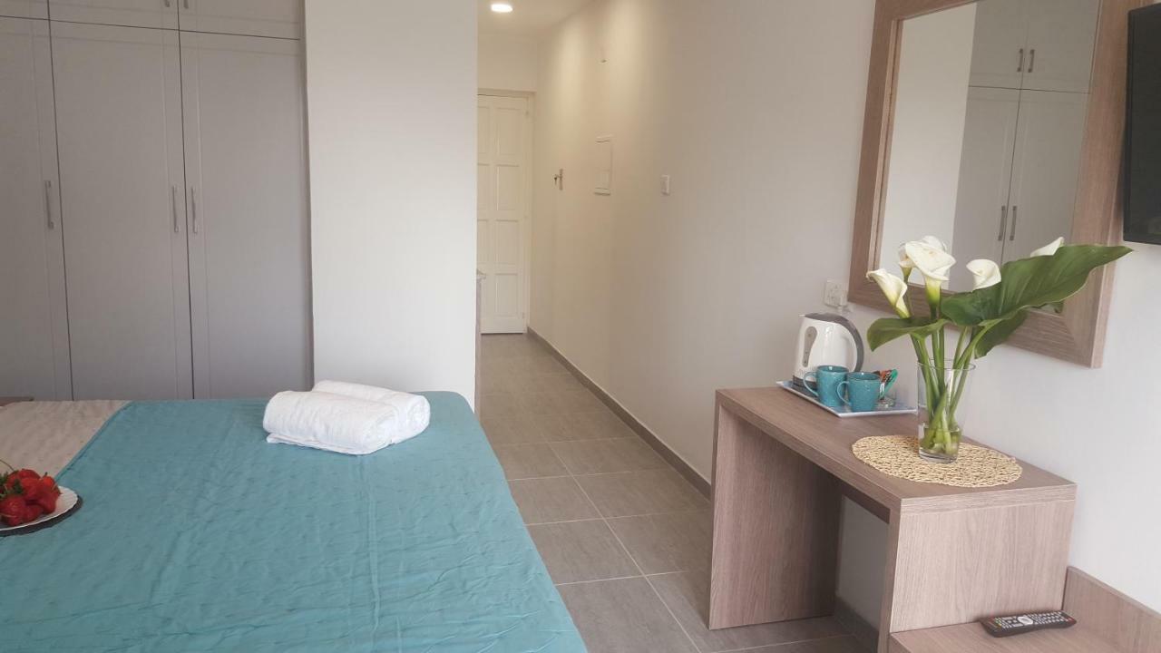 Manoli Apartment *