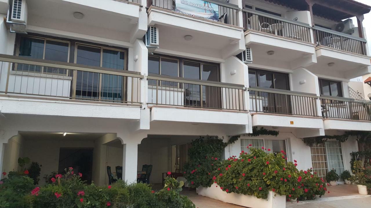 Apartment Manoli *