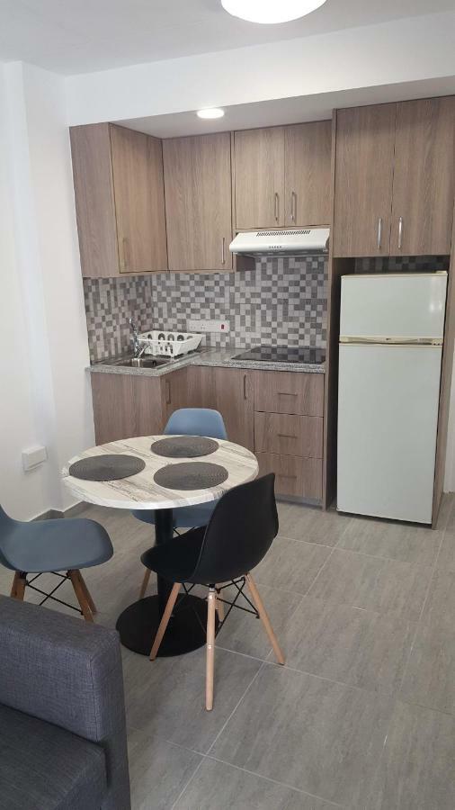 Manoli Apartment