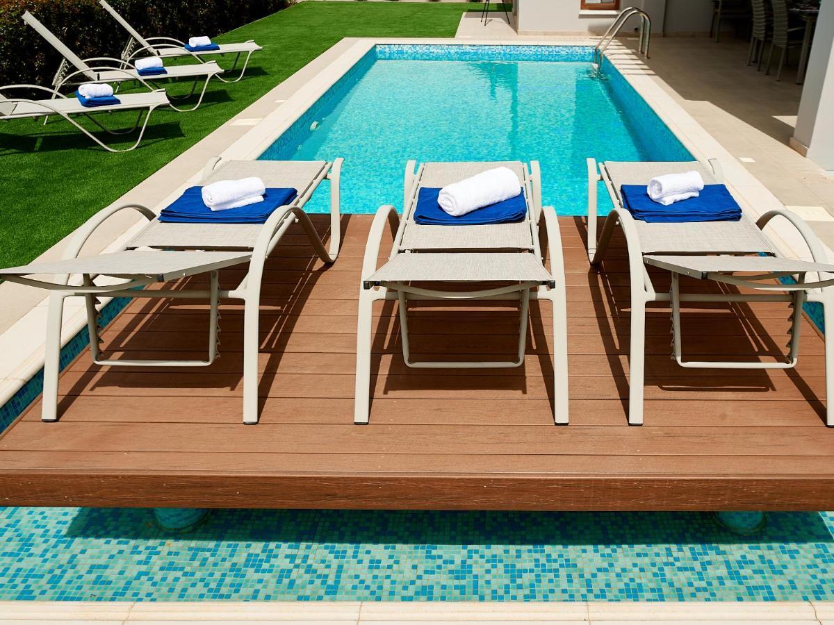 Angie Luxury Villa *