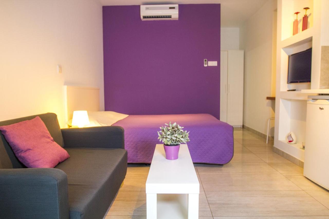 Rainbow Apartment *