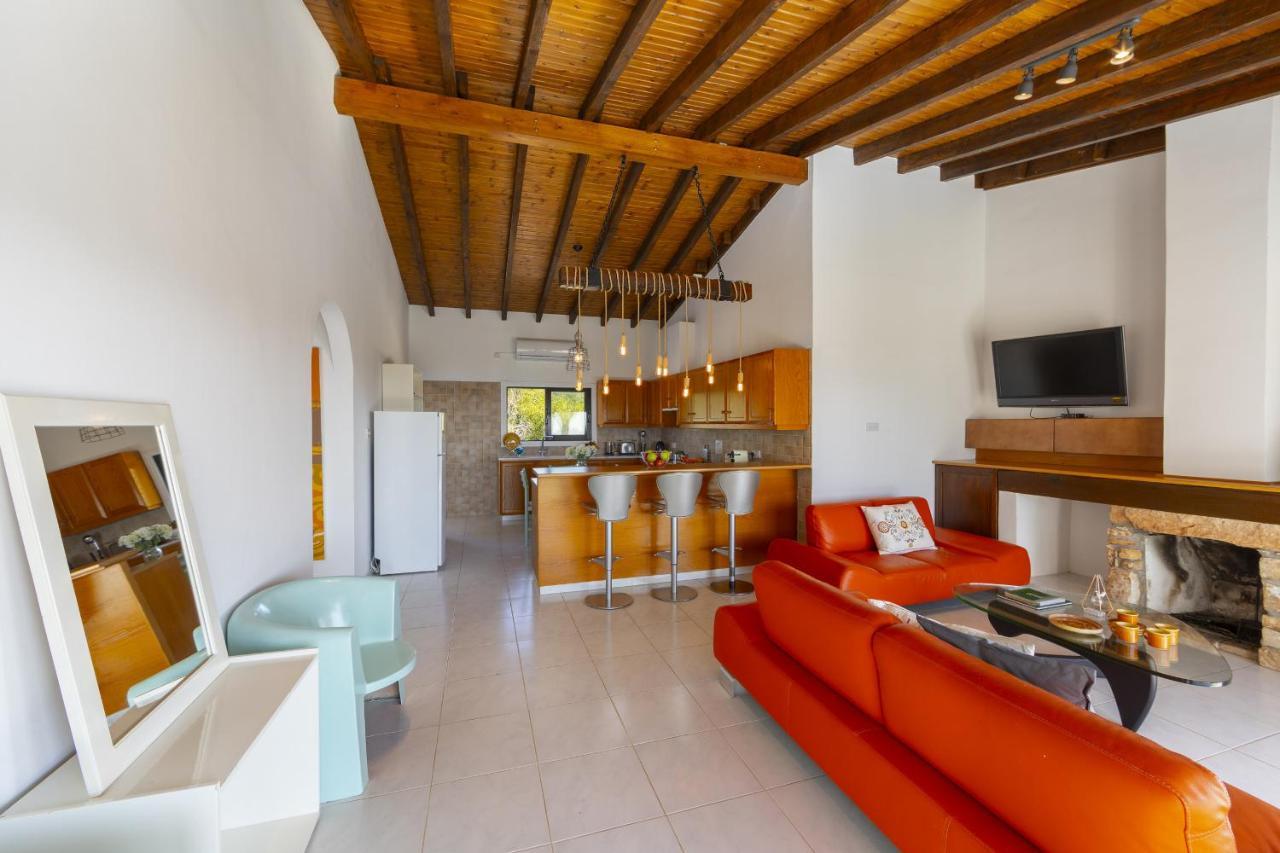 Villa Ammos Sea View *