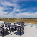 Villa Tzialli