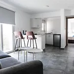 Gisele Hotel Apartments