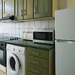 Phaedrus Living: City View Fountain Court 113