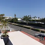 Ahoy Deluxe Apts