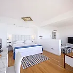 Grecian Sands Hotel