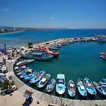 Limanaki Beach Hotel&Suites