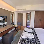 Okeanos Beach Boutique Hotel