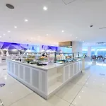 Seasons Hotel (Adults Only)