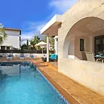 Villa Merry