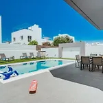 Stay In Style In Modern 3 Bedroom Villas Near Nissi Beach & Square