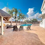 Fame Villa With Private Pool And Gazebo