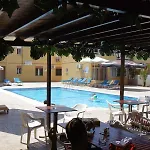 Nick\'S Hotel Apartments