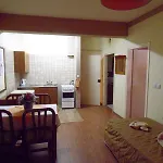 Nick\'S Hotel Apartments