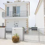 Villa Suri, Luxury Seafront Villa