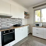 Vacation Mode Apartment