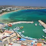 Marina Hotel