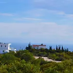 Villa Lankas With Heated Pool