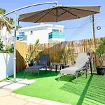 Vacation Mode Apartment