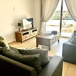 Nissi Sandy Bay C09