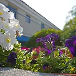 Green Bungalows Hotel Apartments