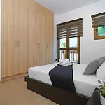 Villa Lara - 3Bed Bangalow With Large Pool