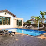 Villa Lara - 3Bed Bangalow With Large Pool
