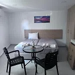 Ivi Apartments