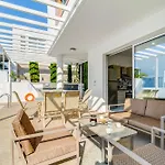 Villa Elite Blu By Ezoria Villas