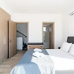 Villa Elite Blu By Ezoria Villas