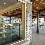 The Healthy Stay-Padel, Pool&Fitness