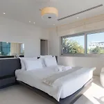 Vivo Mare Beachfront Villas - Emerald