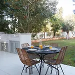 Vivo Mare Beachfront Villas - Emerald