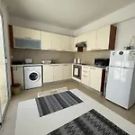 Nissi Villa