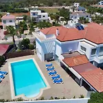 Nissi Diamond Mansion