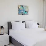 Vivo Mare Beachfront Villas - Vista