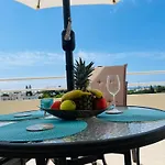 Nissi Elena Sunny Cozy Apt