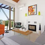 Villa Camellia