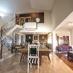 Sunshine Luxury House