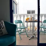 Blue Breeze Luxury Apartment