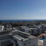 Sunny Blue Hotel