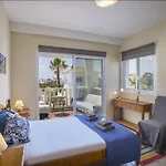 Villa Elias