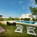 Villa Mia