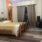 Pomelo Apartments