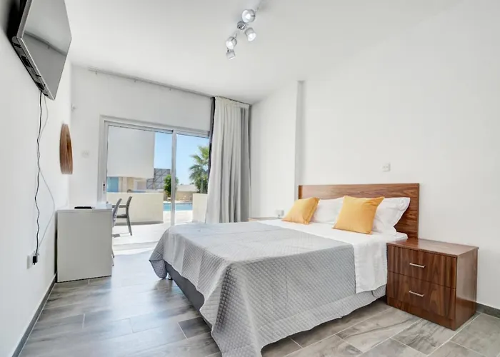 Myhome Delux, Ayia Napa 3 Bedroom With Pool